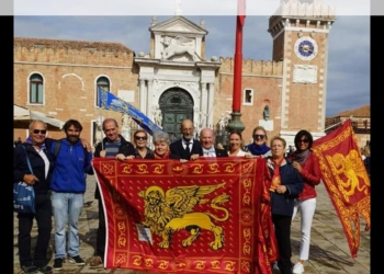 L’ultima vergogna: vietata la bandiera della Serenissima sul pilo dell’Arsenale!!!
