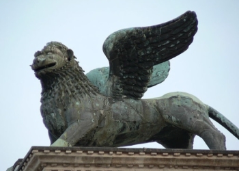 24 febbraio 1293, il Maggior Consiglio e il Leone di San Marco: il primo documento ufficiale che lo nomina