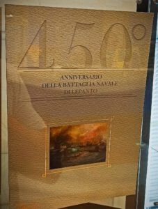 Prodotto Filatelico inerente all'anniversario della Battaglia di Lepanto venduto da Poste italiane (foto autore)