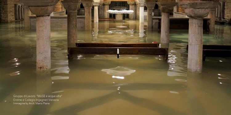 Cantieri Mose fermi, la Basilica si sfarina: per Venezia era meglio l’epoca delle tangenti!