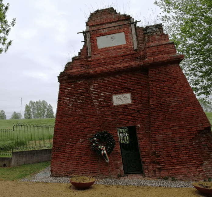 Cosa resta del vecchio Campanile oggi (foto web)