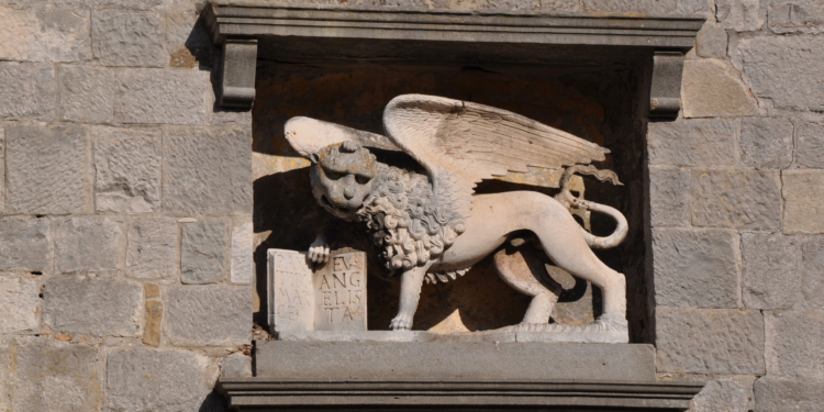 Albona (Istria) e il Leone che con il vento ruggiva
