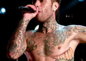 Favero condannato per Cadorna, ma Fedez può dare degli “infami, figli di cani” ai carabinieri