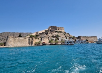 Spinalonga (Candia/Creta), maestosa, affascinante, solitaria fortezza del Leone