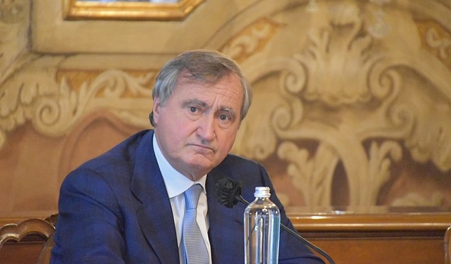 Brugnaro, che gaffe: il sindaco di Venezia “regala” Marco Polo alla Croazia