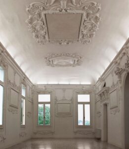 Un'altra stanza a lato del salone principale del piano nobile (foto dal web)