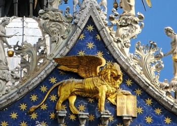 I colori nazionali della Venetia: Simbolismo e Continuità