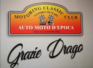 Il saluto del Motoring classic club di Cavarzere (Foto Cavarzere live)