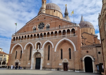 13 giugno 1231 muore a Padova Sant’Antonio. Napoleone depredò la Basilica
